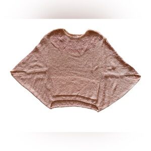 Super soft Zara Knit sweater, roomie sleeves and great for summer, winter fall